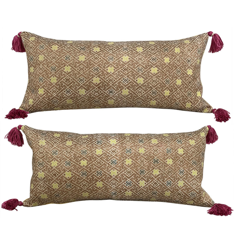 Zhuang cushions with pink tassels