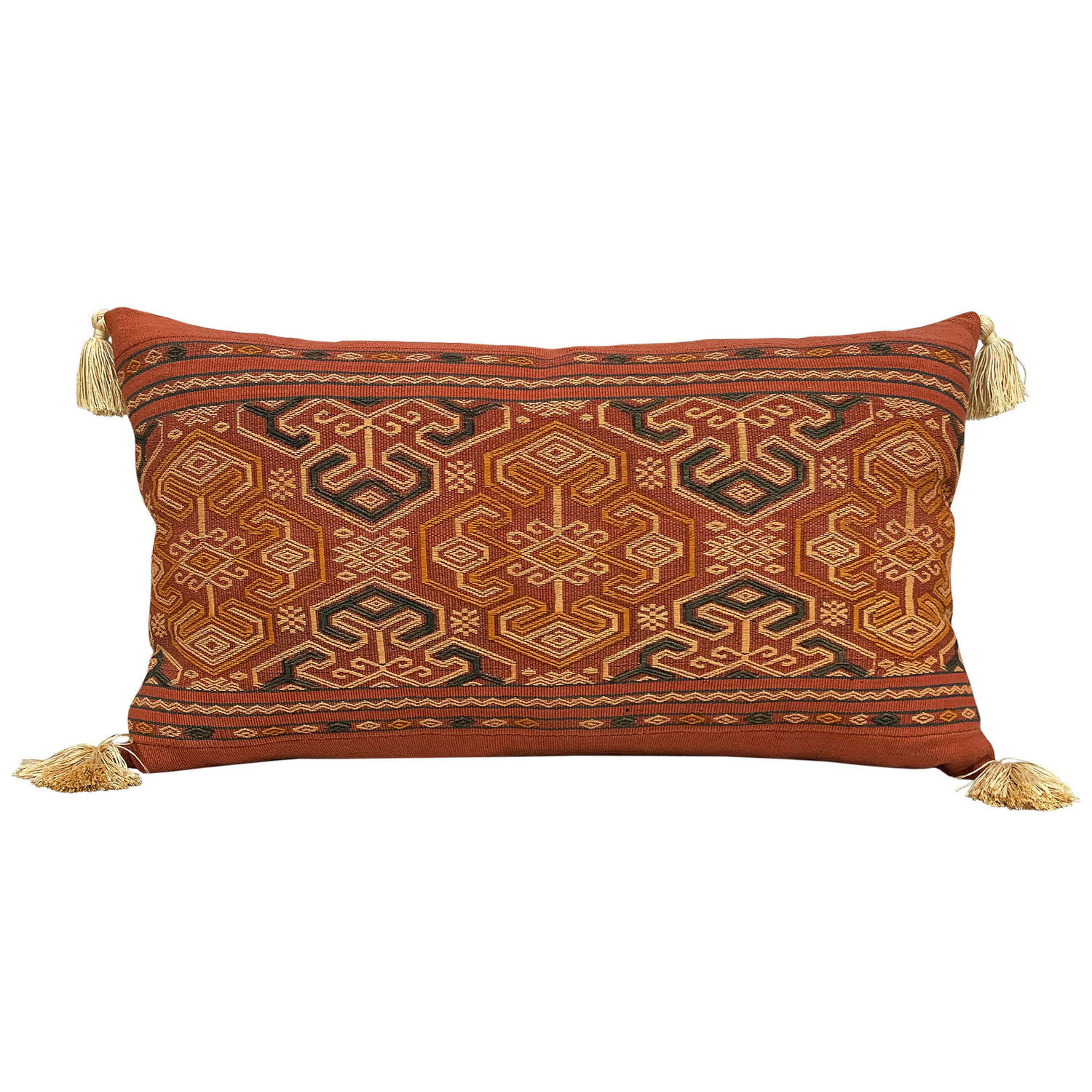 Sumba pahikung cushion with tassels