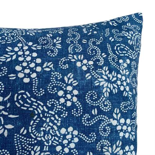 Indigo resist cushions