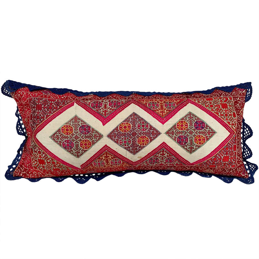 Swat pillow with crochet trim