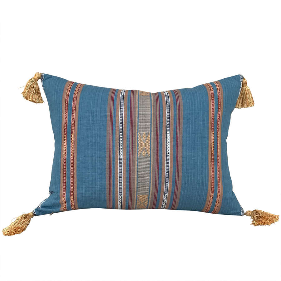 Lombok cushions in light blue