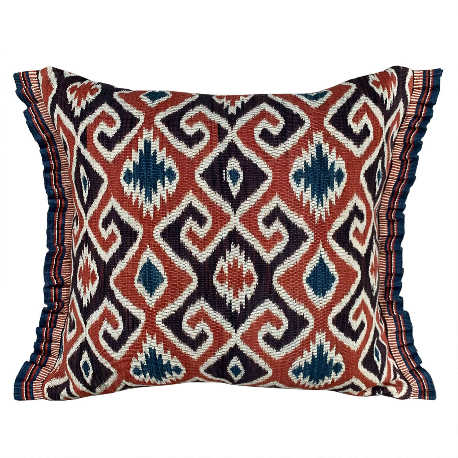 Sekomandi cushions with pleated sides