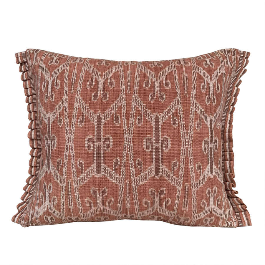 Dayak cushion with pleated border