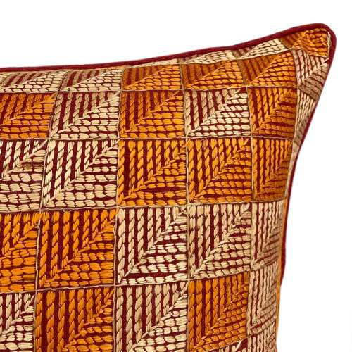 Phulkari Cushion, Piping