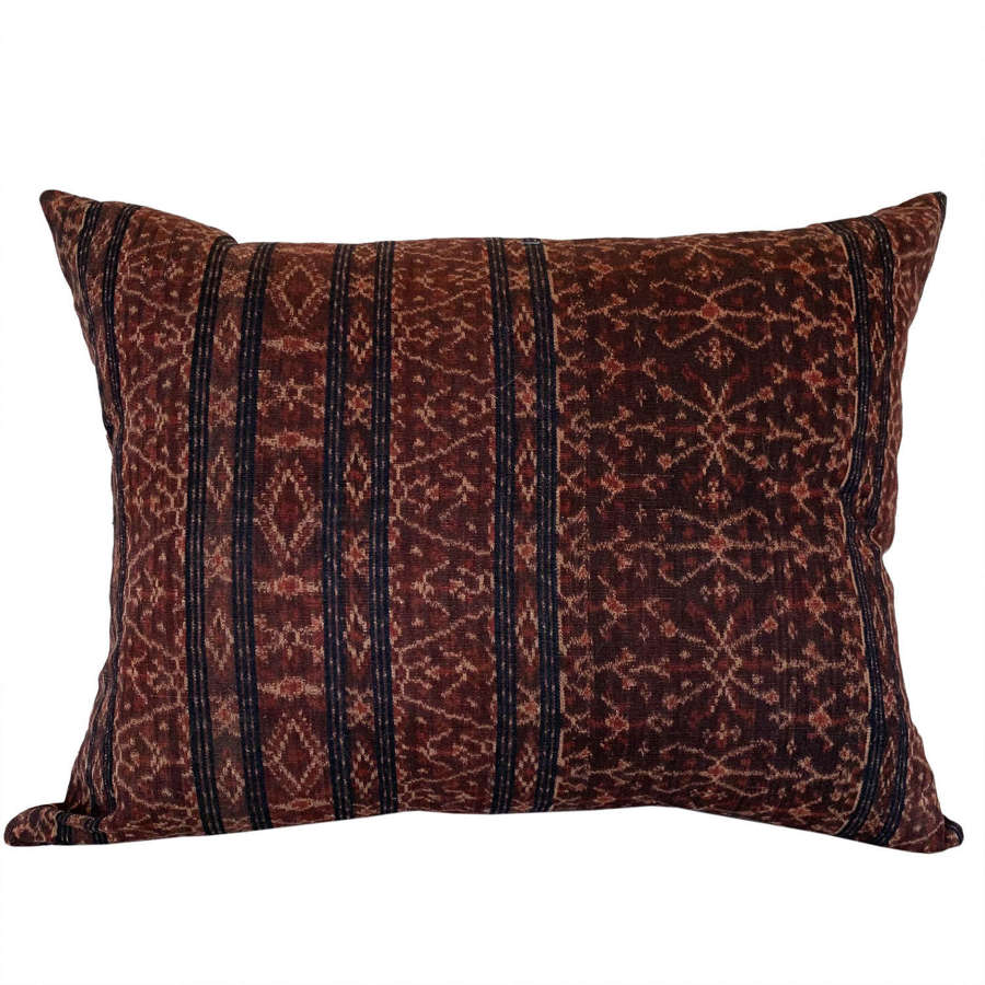 Flores ikat cushions