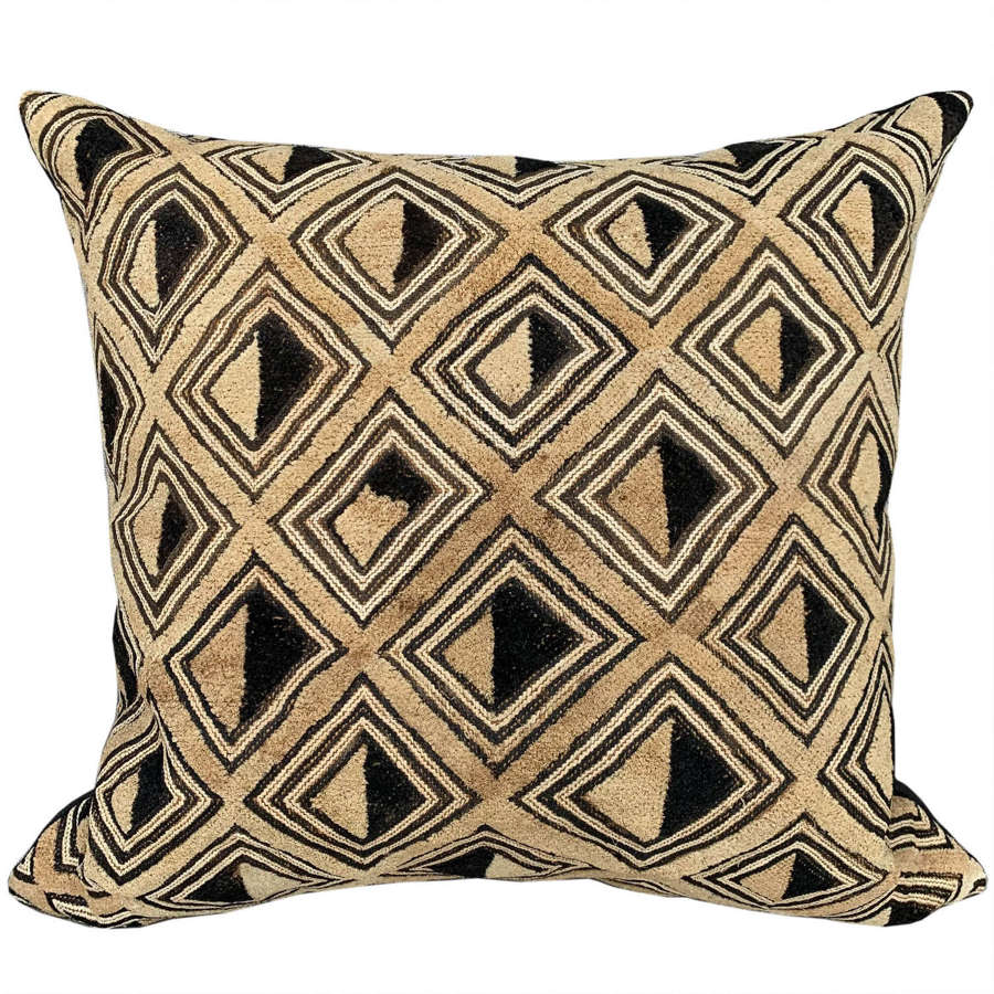 Kuba cloth cushion