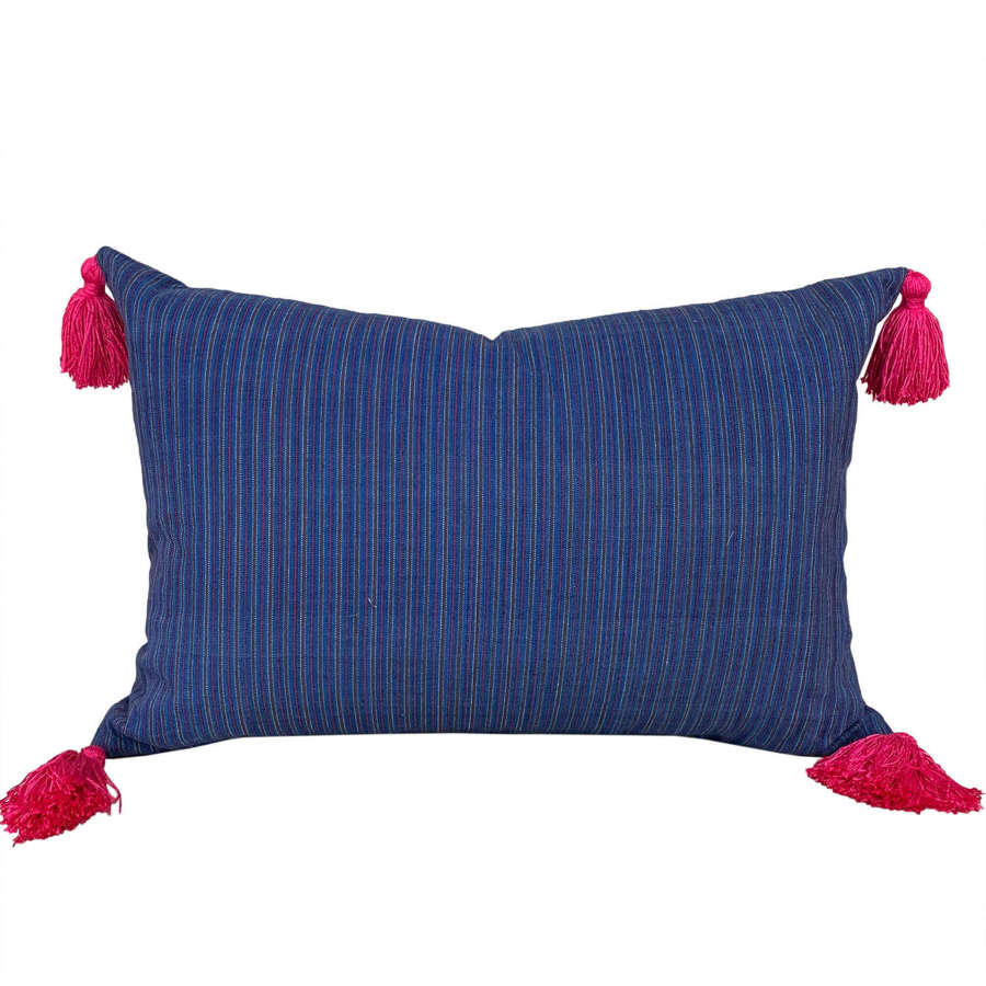 Songjiang Cushions With Pink Tassels