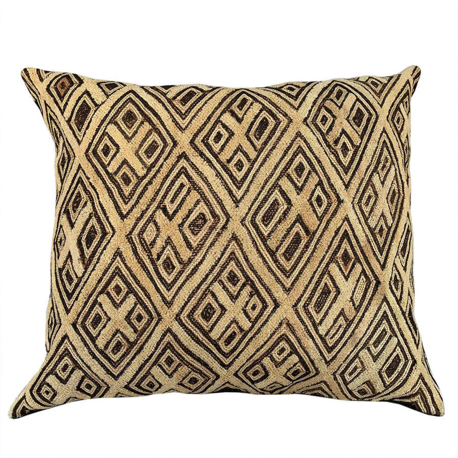 Kuba cloth cushion