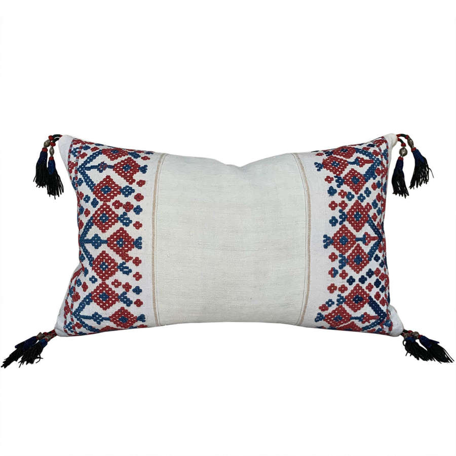 Pomak Cushion With Double Tassels