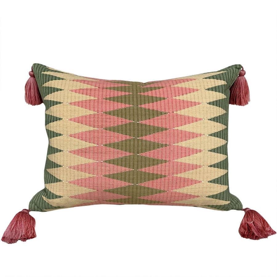 Rang Rang Cushions, Pink Tassels