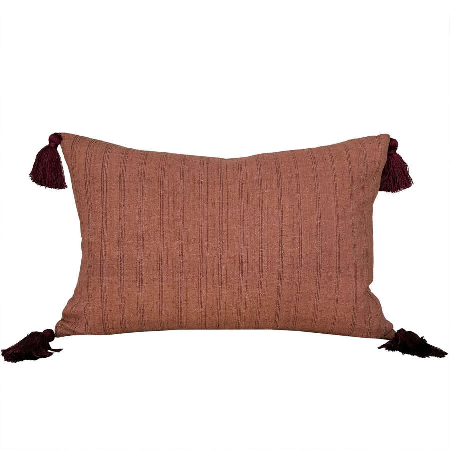 Raw Silk Cushions With Tassels