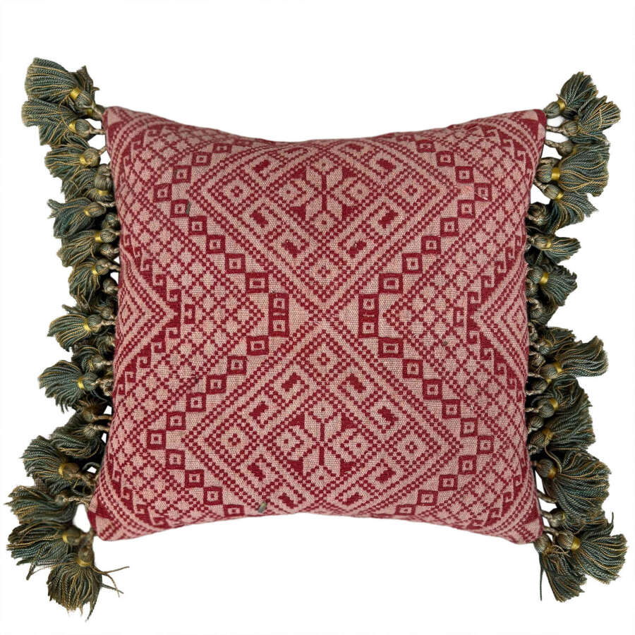 Red Dai lavender pillow